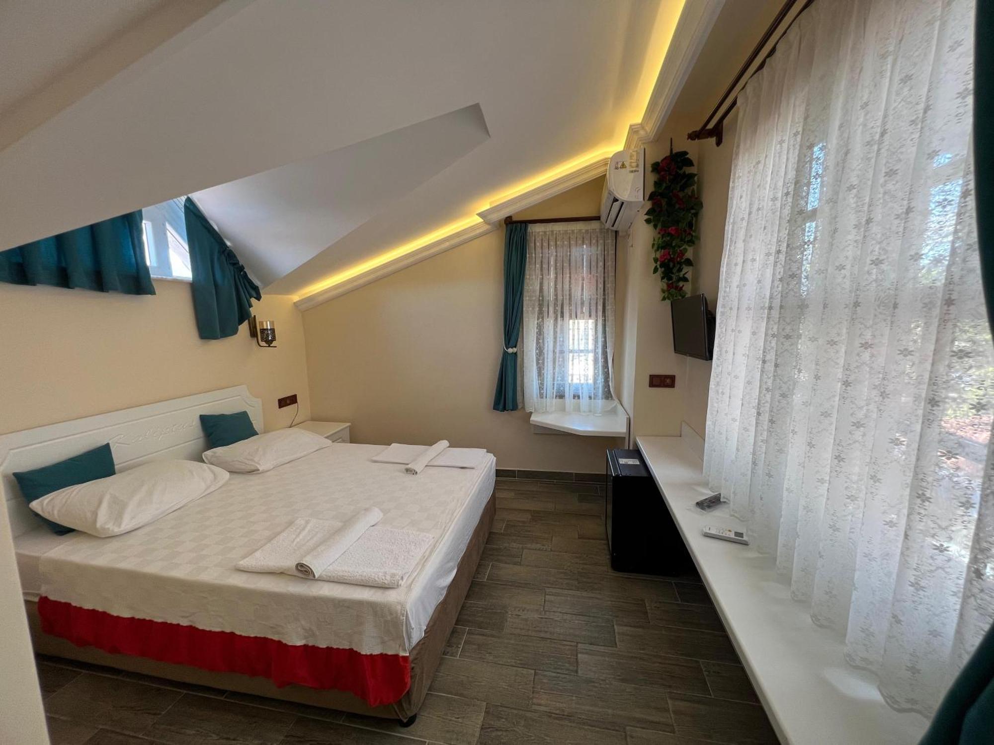 Kaliptus Hotel Kemer Esterno foto