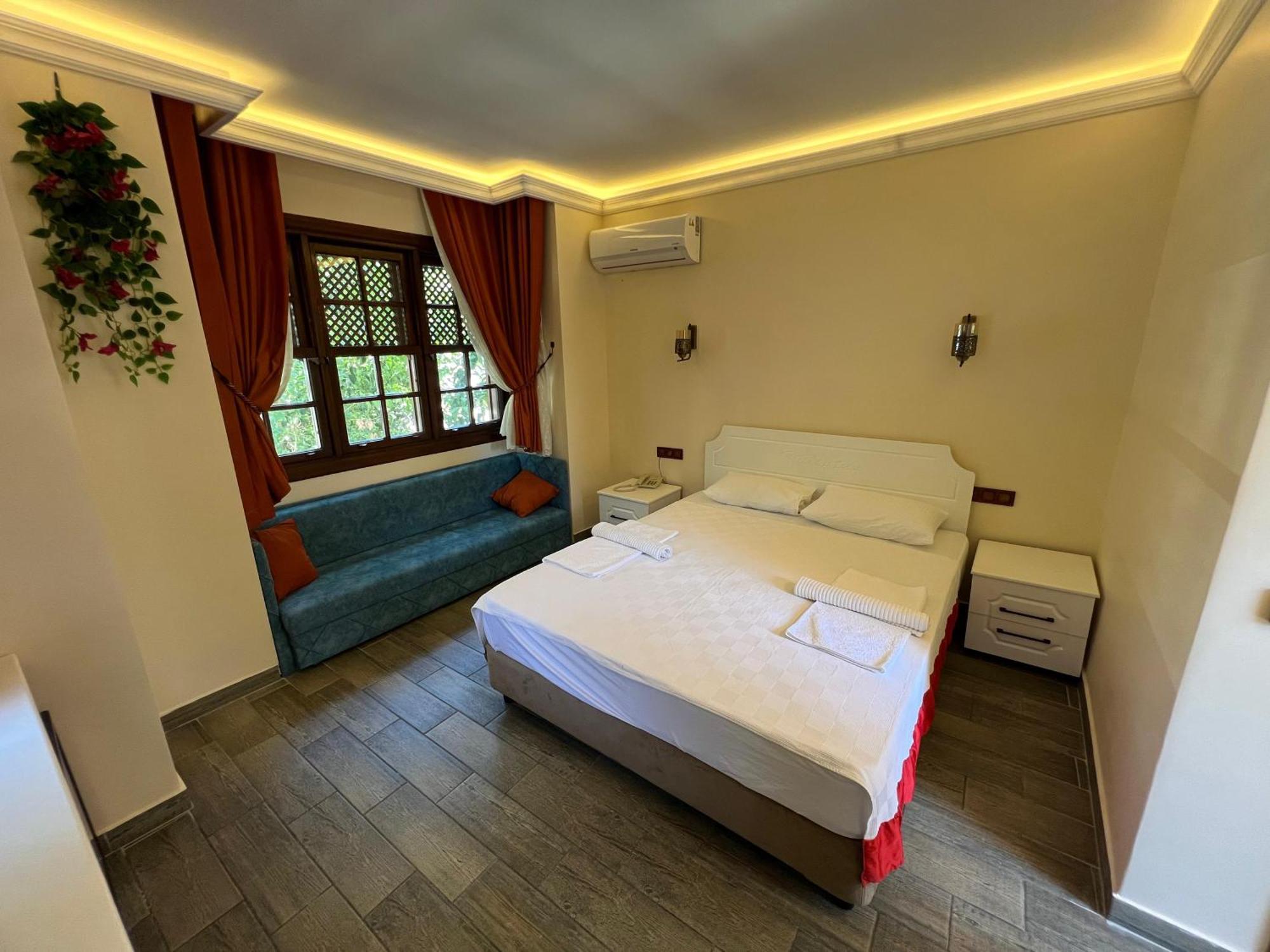 Kaliptus Hotel Kemer Esterno foto